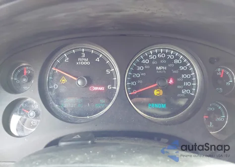 2010 Chevrolet Tahoe Ls z USA, uszkodzony, nr VIN 1GNUKAE05AR222936